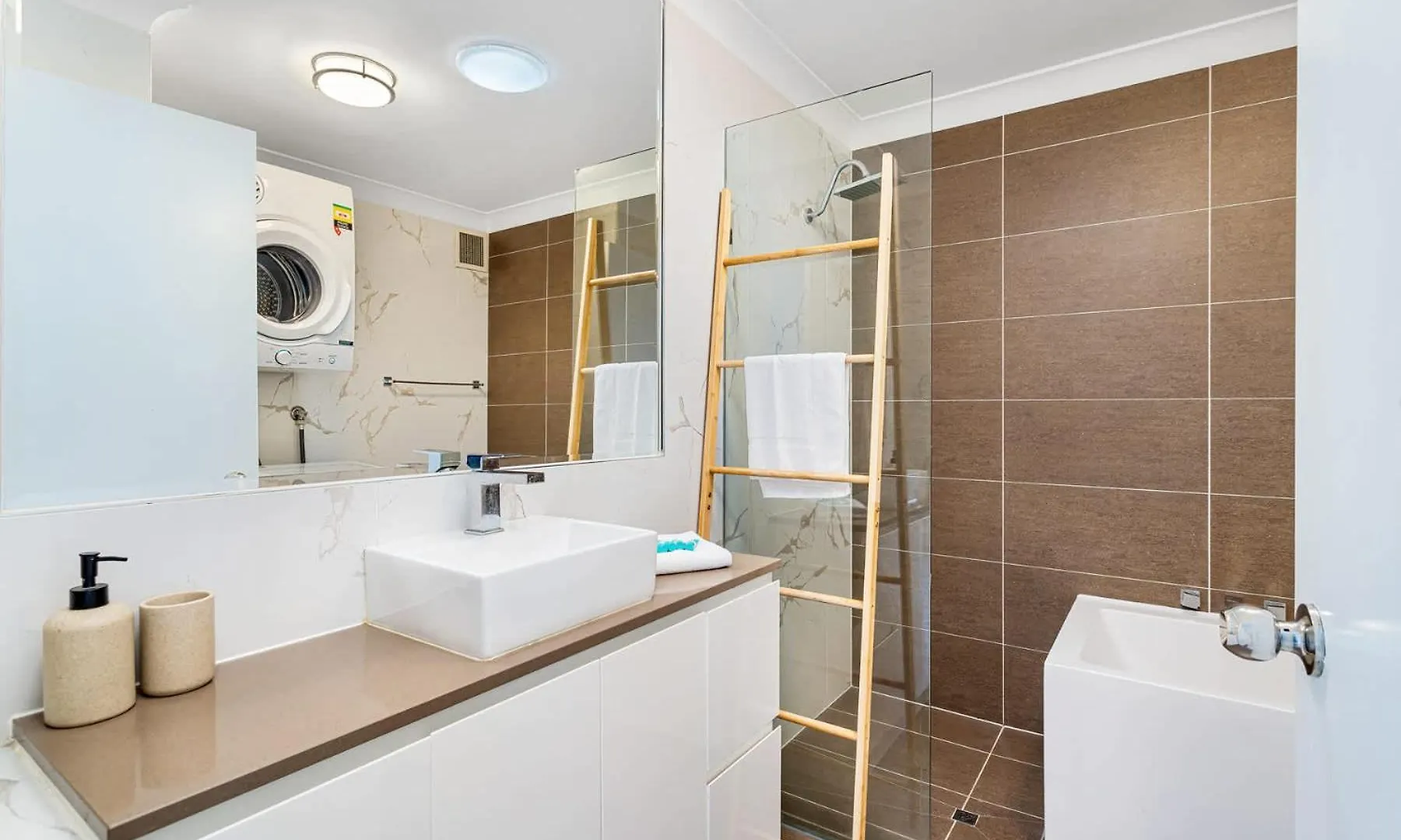 Surfers Paradise Riverfront Apartment Gold Coast 0*,  Australie